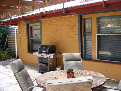 Trevalia Accommodation - Accommodation Gladstone 9
