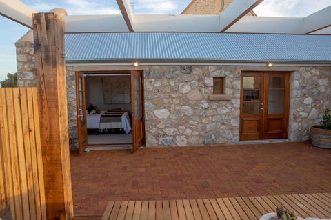 Lucy's Cottage - Accommodation Gladstone 22