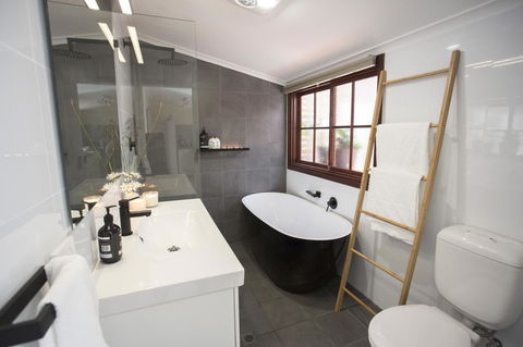 Wayfarers Cottage - Accommodation Gladstone 3
