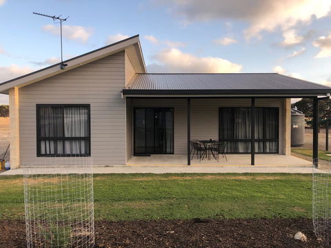 Jalilla Village - Accommodation Gladstone 1