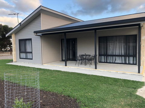 Jalilla Village - Accommodation Gladstone 10