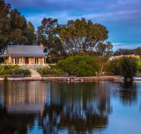Stonewell Cottages and Vineyards - Accommodation Gladstone