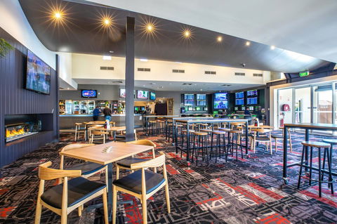 Nightcap At Finsbury Hotel - Accommodation Gladstone 36