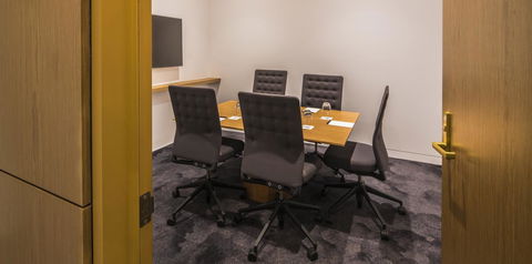 Pullman Adelaide - Accommodation Gladstone 11