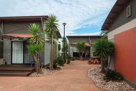Majestic Oasis Apartments - Accommodation Gladstone 2