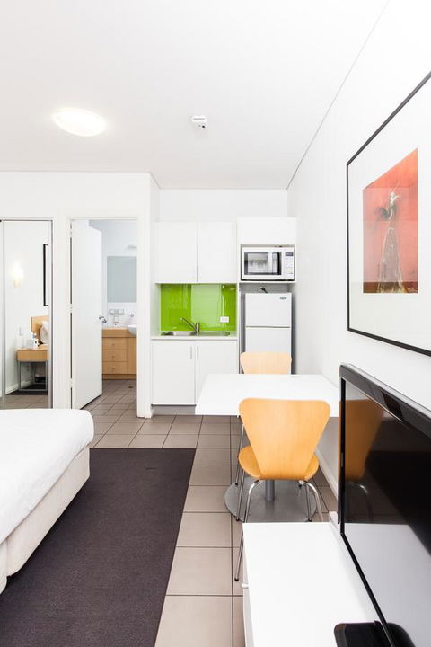Majestic Oasis Apartments - Accommodation Gladstone 27