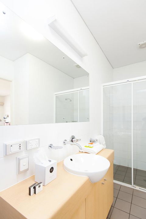 Majestic Oasis Apartments - Accommodation Gladstone 25