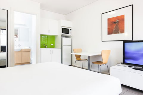 Majestic Oasis Apartments - Accommodation Gladstone 24