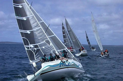 Bay 10 - Suites And Apartments - Accommodation Gladstone 26