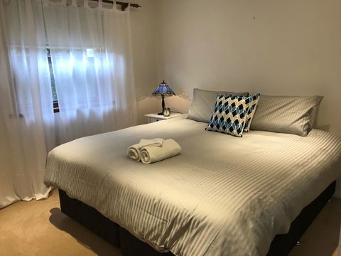 Ambrosia Holiday Home - Accommodation Gladstone 4