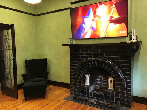 Ambrosia Holiday Home - Accommodation Gladstone 11