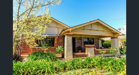 Ambrosia Holiday Home - Accommodation Gladstone 0