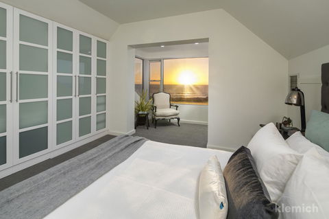 The Beach House @ Grange - Accommodation Gladstone 5