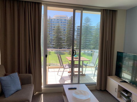Luxury Beachside Accomodation - Accommodation Gladstone 4