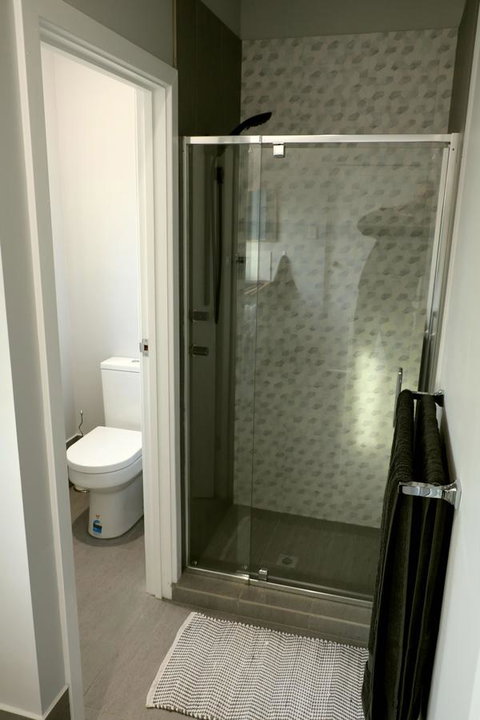 The Purple Door On Seaview - Accommodation Gladstone 11
