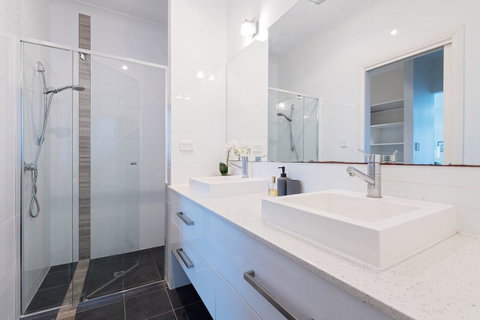 Boutique Getaway On Wright - Accommodation Gladstone 17