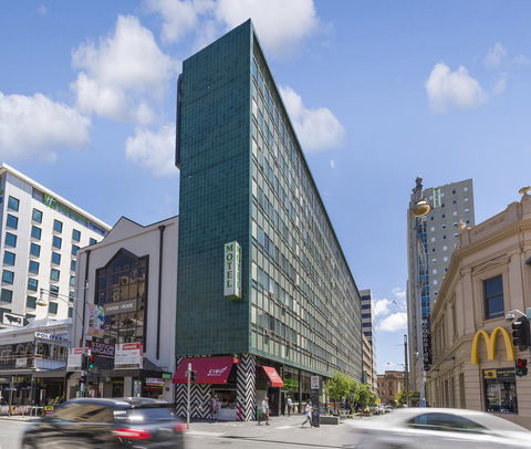 Cosmo On Bank - Accommodation Gladstone 0
