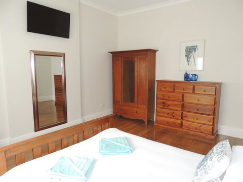 Glenelg - Marina Retreat - Accommodation Gladstone 19