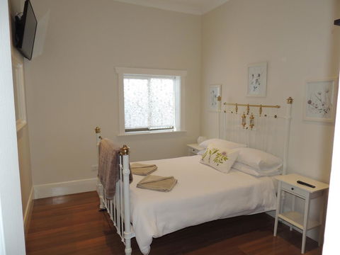 Glenelg - Marina Retreat - Accommodation Gladstone 17