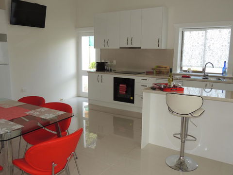 Glenelg - Marina Retreat - Accommodation Gladstone 12