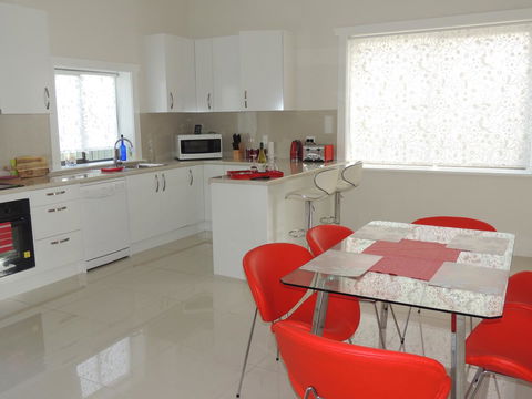 Glenelg - Marina Retreat - Accommodation Gladstone 11