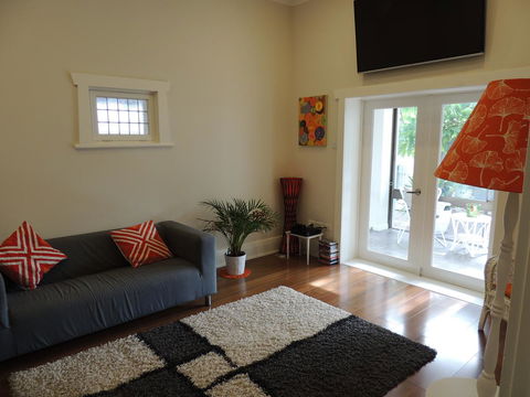 Glenelg - Marina Retreat - Accommodation Gladstone 24