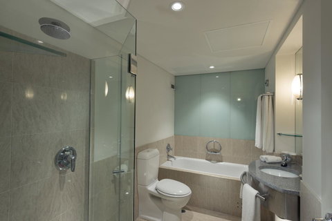 Hilton Adelaide - Accommodation Gladstone 17