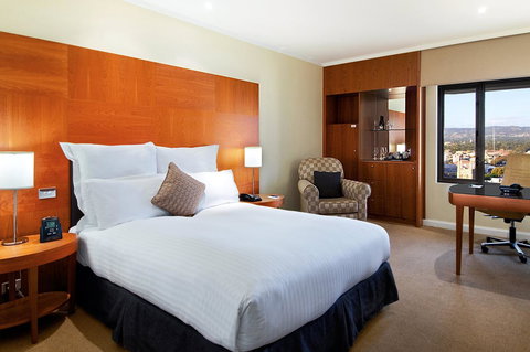Hilton Adelaide - Accommodation Gladstone 16