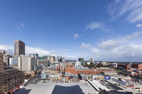 Oaks Adelaide Horizons Suites - Accommodation Gladstone 9
