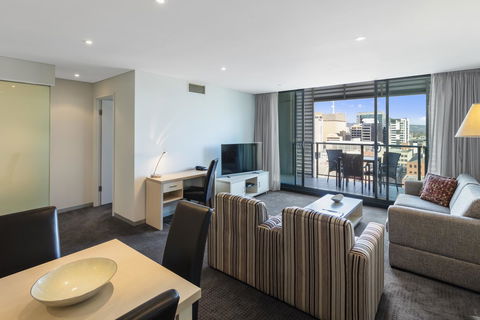 Oaks Adelaide Horizons Suites - Accommodation Gladstone 7