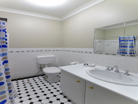 Mansions On Pulteney - Accommodation Gladstone 7