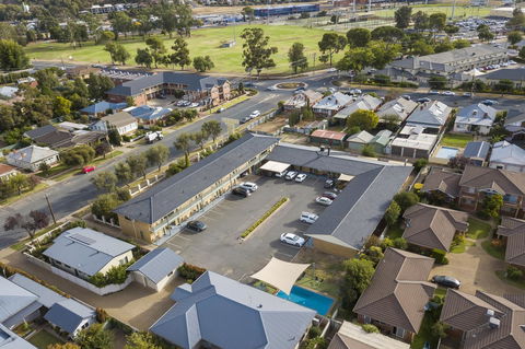 Garden City Motor Inn - Accommodation Gladstone 1