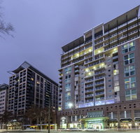 Oaks Embassy - Accommodation Gladstone