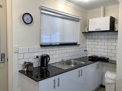 Inna Nutshell - Accommodation Gladstone 3