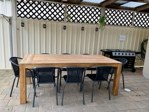Inna Nutshell - Accommodation Gladstone 8
