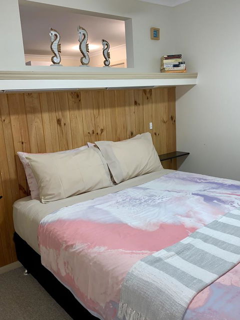 Inna Nutshell - Accommodation Gladstone 7