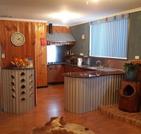 Inna Nutshell - Accommodation Gladstone