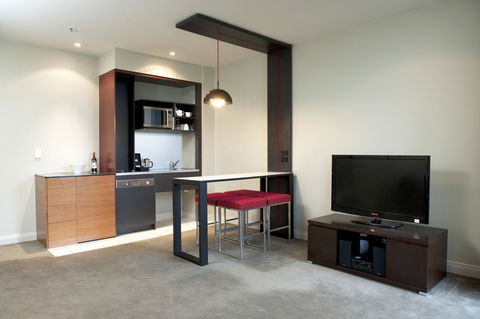 Mantra Hindmarsh Square - Accommodation Gladstone 15