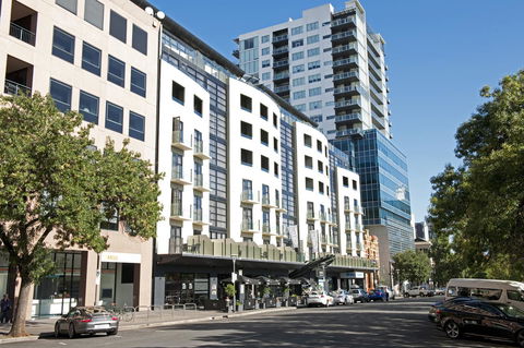 Mantra Hindmarsh Square - Accommodation Gladstone 5