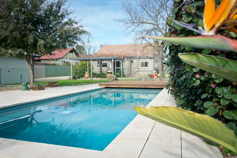 29 Jane - Accommodation Gladstone 1