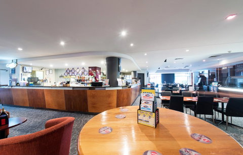 Nightcap At Rose & Crown Hotel - Accommodation Gladstone 28