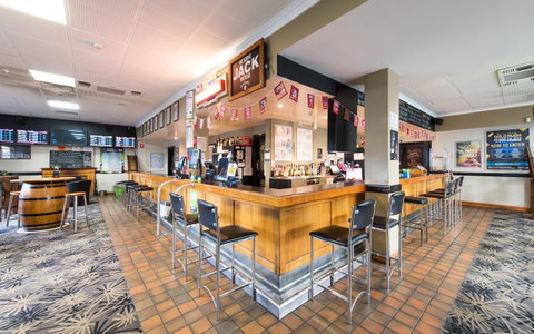 Nightcap At Rose & Crown Hotel - Accommodation Gladstone 30