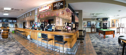 Nightcap At Rose & Crown Hotel - Accommodation Gladstone 8