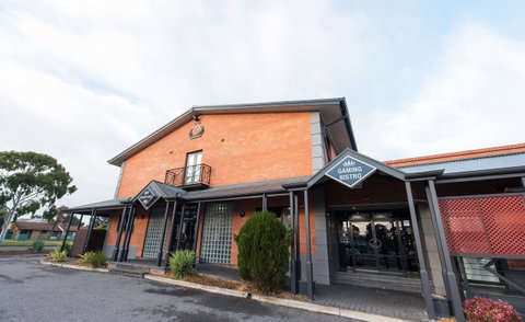 Nightcap At Rose & Crown Hotel - Accommodation Gladstone 32