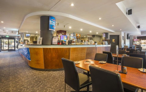 Nightcap At Rose & Crown Hotel - Accommodation Gladstone 21