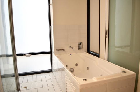 APTonNorthTCE - Accommodation Gladstone 15