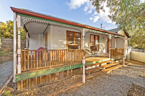 Rustic On 13th - Accommodation Gladstone 18