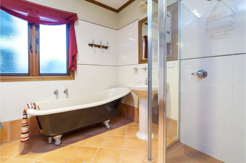 Rustic On 13th - Accommodation Gladstone 13