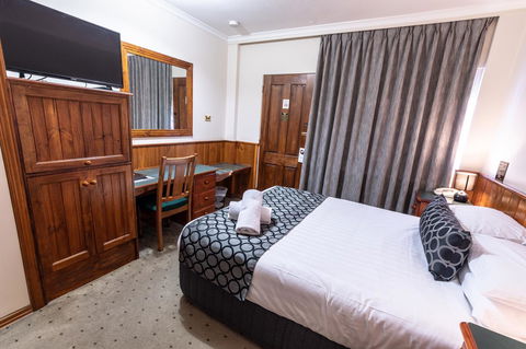 Astor Inn - Accommodation Gladstone 4
