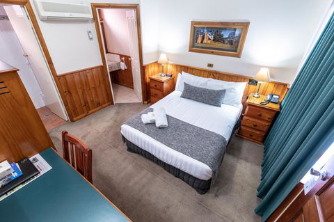 Astor Inn - Accommodation Gladstone 2